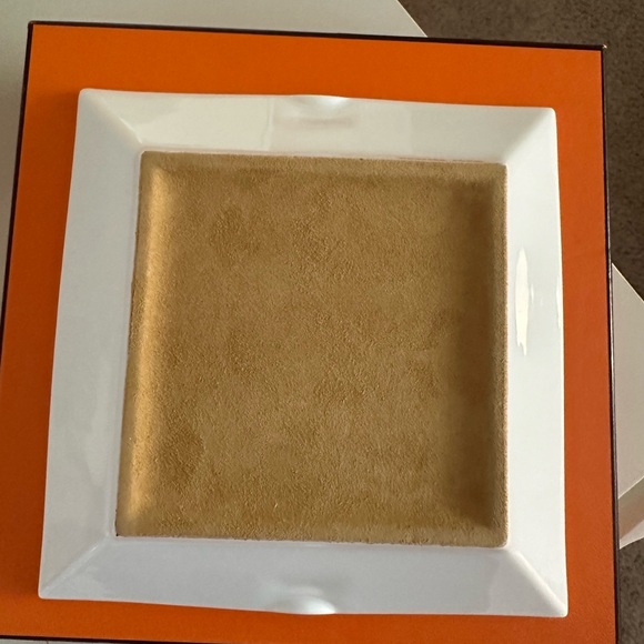 Hermès Porcelain Pumpkin's Ashtray - Picture 8 of 11